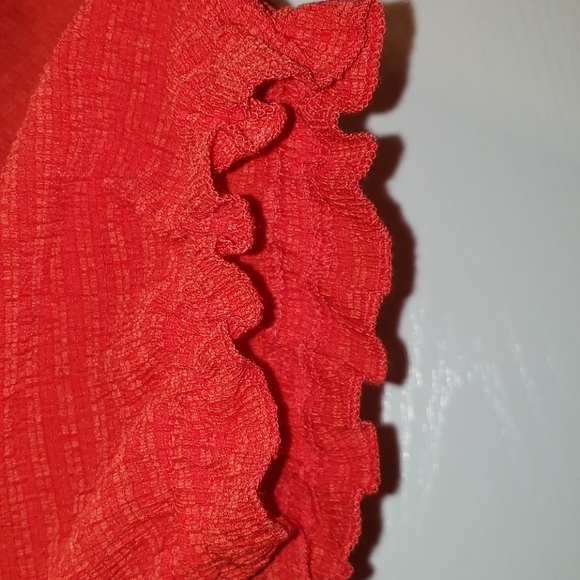 Cute Red Texture and Thread Madewell Top - Picture 6 of 10
